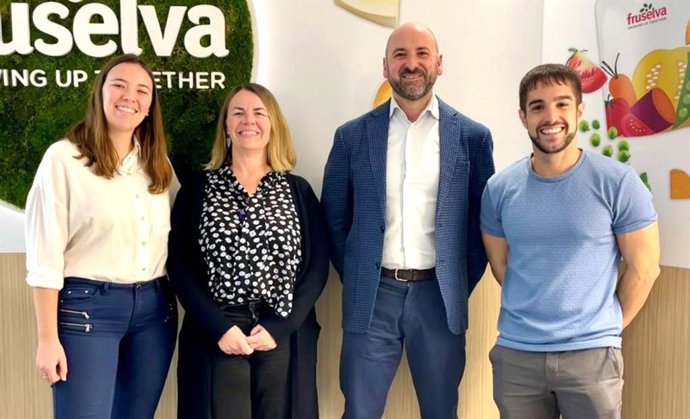 De izquierda a derecha,  Nerea Cerezuela (Fruselva), Izaskun Marañón (Tecnalia), Igor Horrillo (EHU), Julio Baudin (Fruselva)