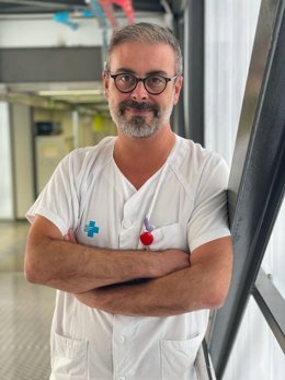 El cap del Servei de Malalties Infeccioses de l'Hospital Germans Trias i Pujol , Roger Paredes