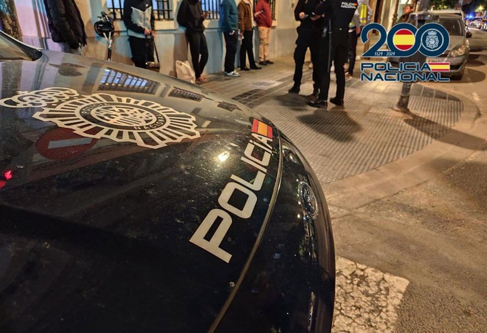 Detenidos dos jóvenes acusados de robar a ancianas, causarles lesiones y huir en patinete