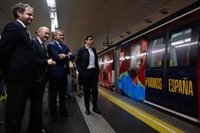 Metro refuerza este lunes hasta un 15% el servicio en líneas 2 y 4 por el estreno de España en el Mundial de fútbol
