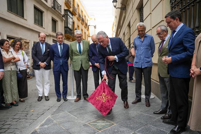 Inauguración de la placa dedicada a Sánchez Mejías en Sevilla