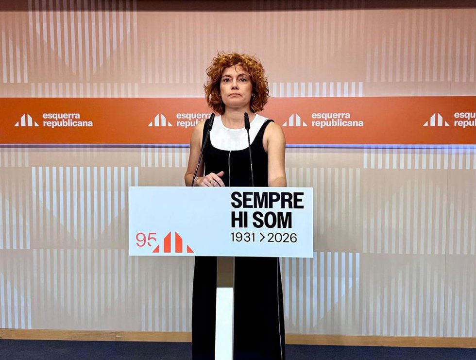 La secretaria general y portavoz de ERC, Elisenda Alamany, en rueda de prensa.