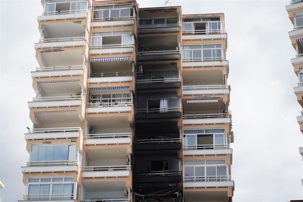 Fachada del edificio dónde se ha producido el incendio, a 11 de junio de 2026, en Magaluf, Mallorca, Islas Baleares (España).