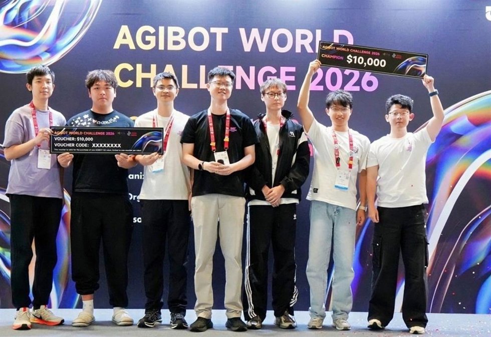 El equipo de robótica de vivo ganador de la categoría 'Reasoning to Action' del AGIBOT World Challenge.