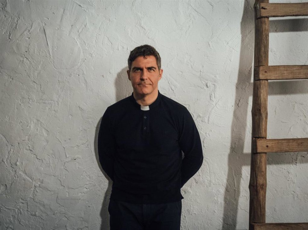 El sacerdote Jaime Salmoreno.