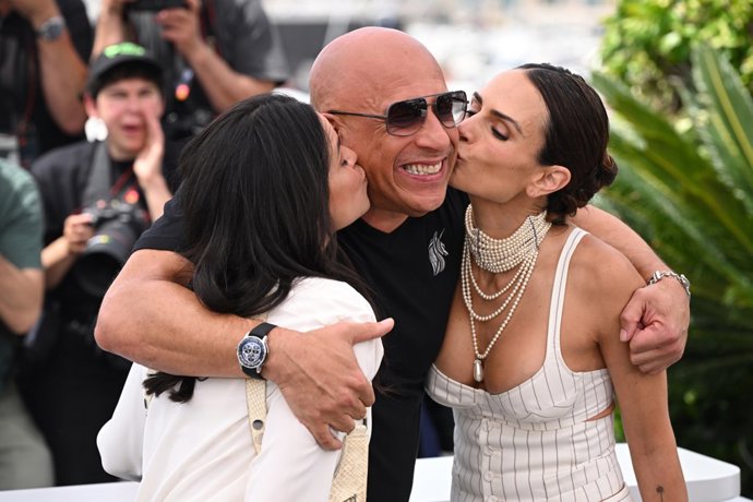 Archivo - 13 May 2026, France, Cannes: (L-R) US cctress Michelle Rodriguez, US cctor Vin Diesel and US actress Jordana Brewster arrive to the photocall for the film "The Fast and Furious" at the 79th Cannes Film Festival. Photo: Doug Peters/PA Wire/dpa