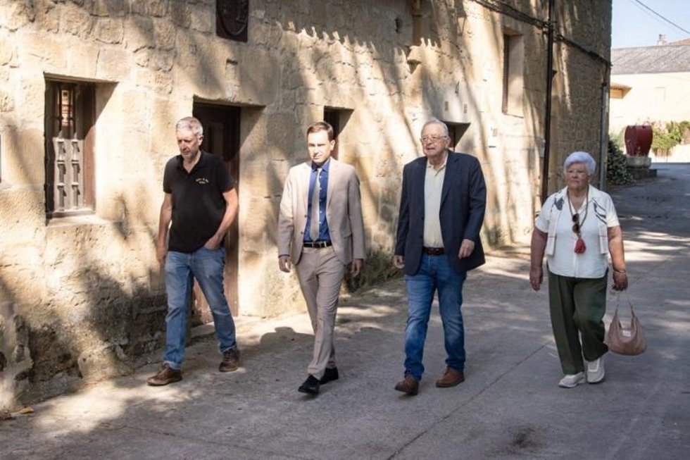 El Gobierno de La Rioja financia con 43.451 euros las obras de mejora de la calle Calvario de Sajazarra