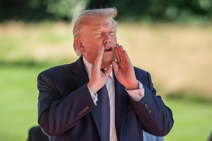 15 June 2026, France, Evian: US President Donald Trump arrives at the Hotel Royal during the G7 Summit in Evian. Photo: Michael Kappeler/dpa-Pool/dpa