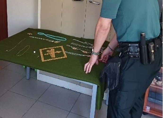 Joyas recuperadas tras su hurto en Cogeces del Monte (Valladolid).