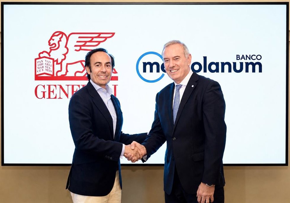El consejero delegado de Generali España, Carlos Escudero (izquierda), y el consejero delegado de Banco Mediolanum, Luca Bosisio.