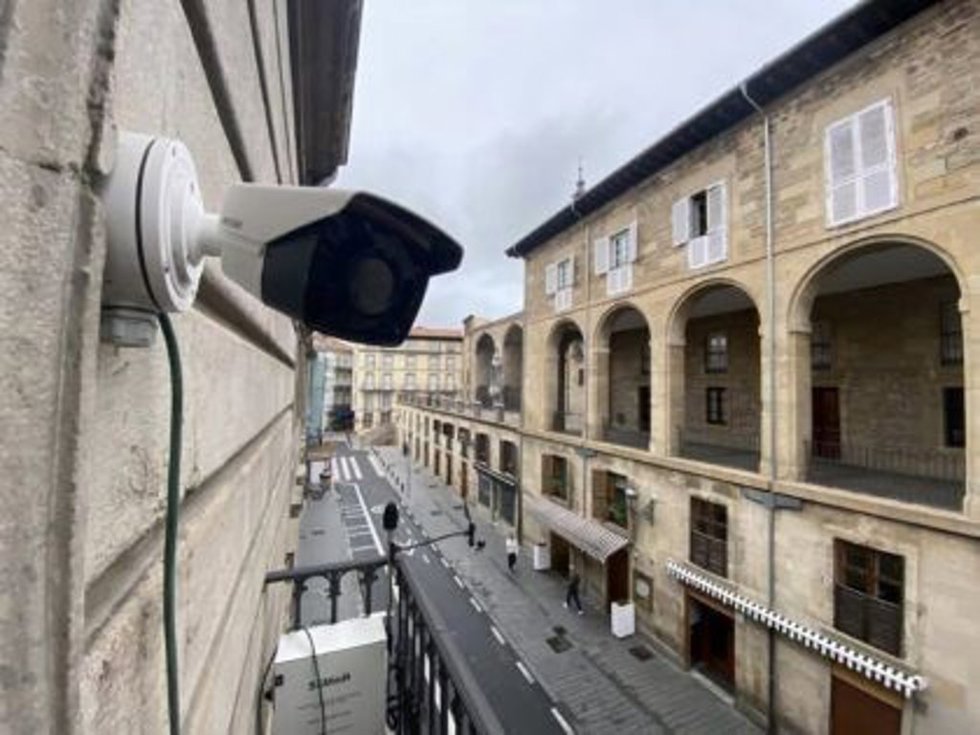 Cámara de videovigilancia en Vitoria-Gasteiz