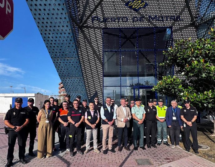 El Puerto de Motril (Granada) ha acogido este martes la inauguración de una jornada formativa dirigida al personal que participa en la Operación Paso del Estrecho (OPE) 2026, un dispositivo que moviliza cada verano a cientos de profesionales.