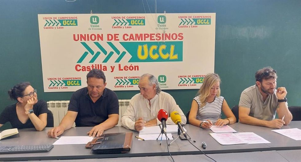 González Palacín en un momento de la rueda de prensa ofrecida este martes en Valladolid