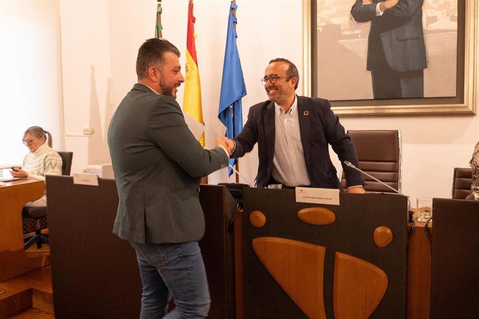 Archivo - El portavoz del PP en la Diputación de Cáceres, Sergio Rey, y el presidente de la Diputación Provincial, Miguel Ángel Morales, en una foto de archivo