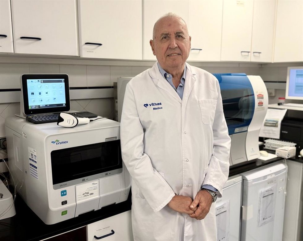 El doctor Antonio Souvirón Rodríguez, especialista en Análisis Clínicos y Medicina Familiar y Comunitaria