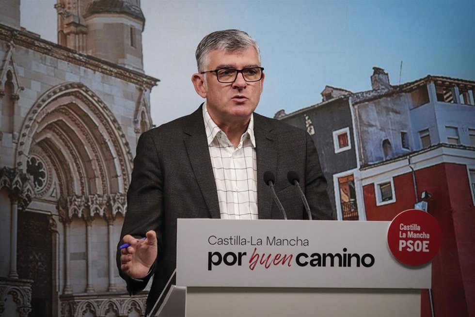 El presidente del PSOE en las Cortes de Castilla-La Mancha, Ángel Tomás Godoy.
