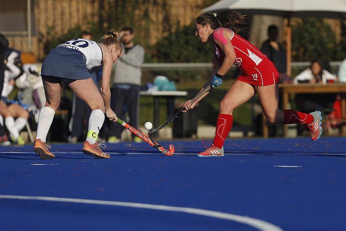 Santiago 18 de junio 2017. Hockey Cesped Femenino Las Diablas se despiden de su hinchada antes de viajar al Mundial en Sudafrica, con encuentro frente a Uruguay. Karin Pozo/Photosport