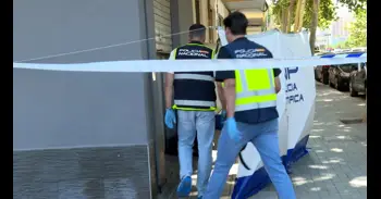 La Policia inspecciona la clínica de València en la qual l'home de 24 anys va matar al logopeda del seu fill