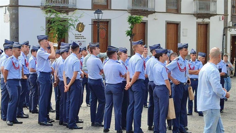 La princesa Leonor visita Teror (Gran Canaria) por primera vez junto a sus compañeros de la Academia del Aire