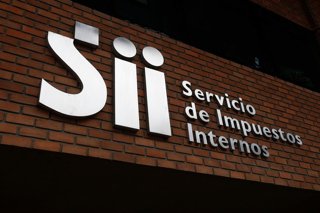 Santiago 24 de agosto de 2015.   Fachada del Servicio de Impuestos Internos. SII.  Javier Torres/Aton Chile.