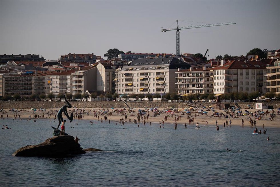 Archivo - Playa en Pontevedra