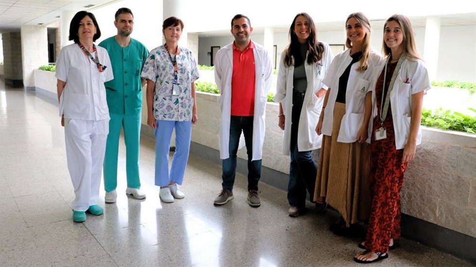 Equipo de profesionales de Hematología y Pediatría del Hospital Juan Ramón Jiménez de Huelva.