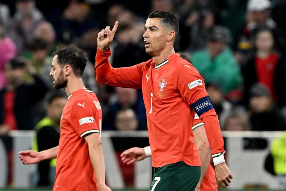 Archivo - Cristiano Ronaldo en un partido reciente con Portugal