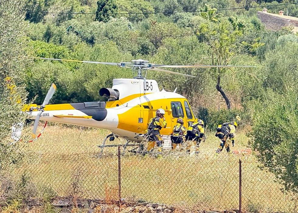 Los servicios de emergencias se preparan para un verano de "riesgo" con un simulacro de incendio forestal en Andratx