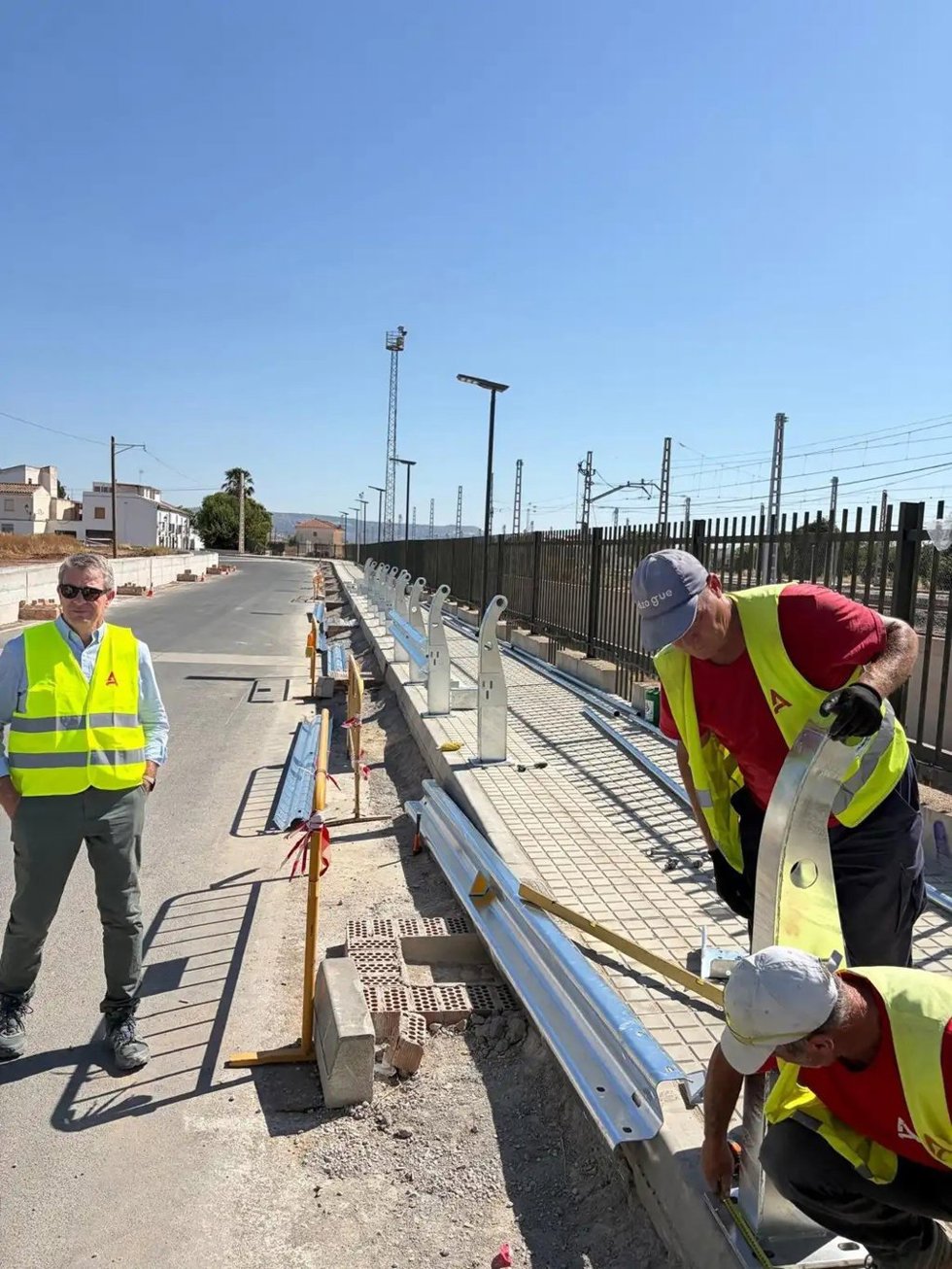 Obras de mejora en el drenaje de la carretera MA-4403 en Bobadilla Estación