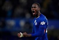 Chalobah reemplaza al lesionado Livramento en Inglaterra