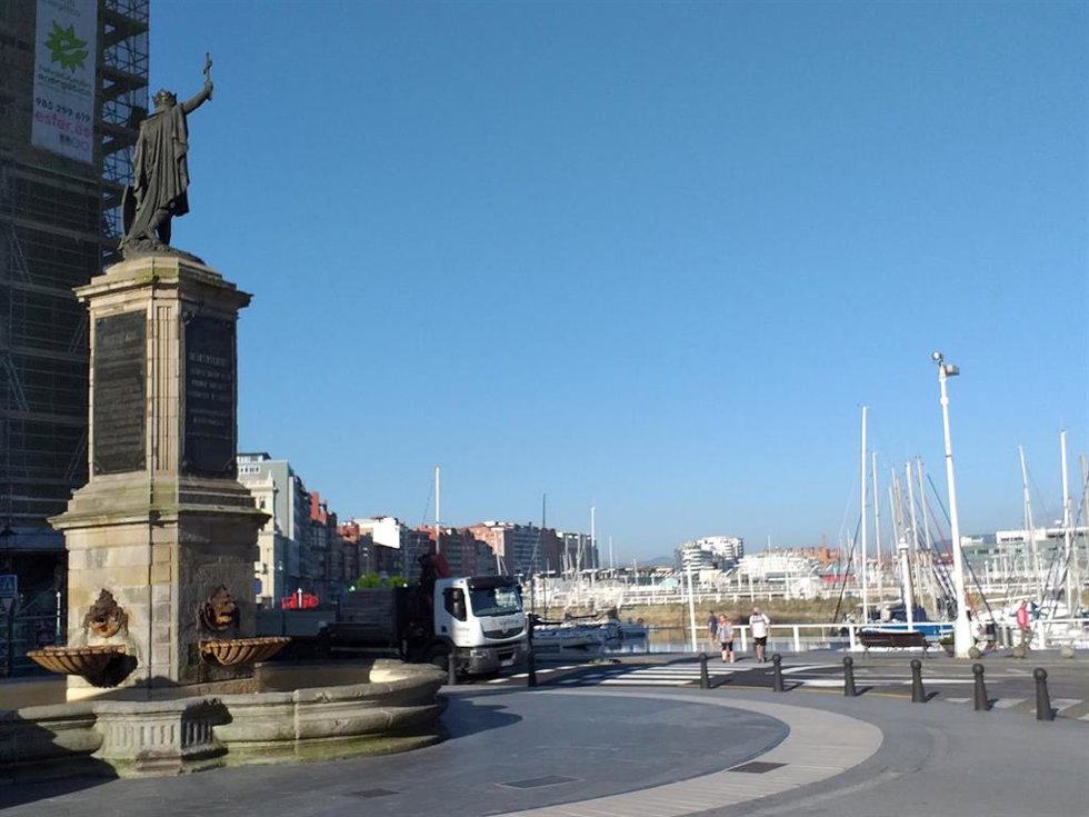 Archivo - Plaza del Marqués, en Gijón