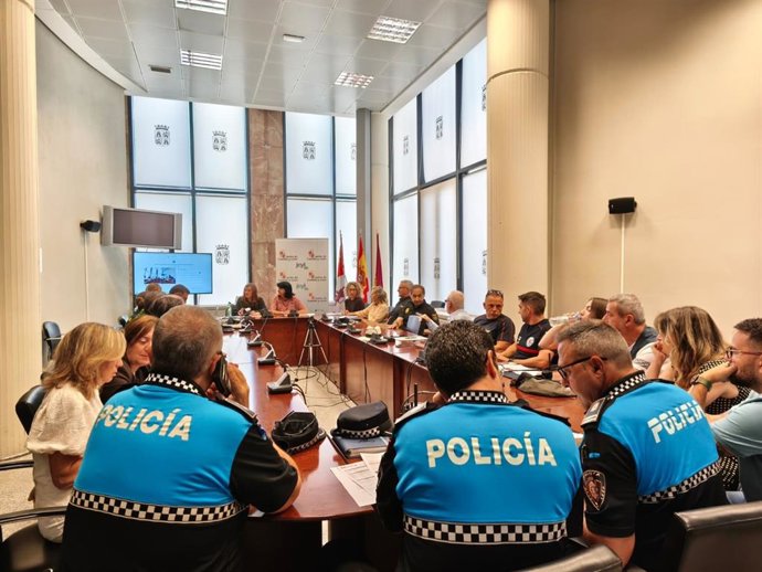 Reunión del Centro de Coordinación Operativa Integrado (Cecopi) celebrada este martes en la delegación territorial de la Junta en León.