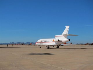 Archivo - Avión Falcon 900 de la Fuerza Aérea Española en la base aérea de San Javier. Academia General del Aire (AGA)