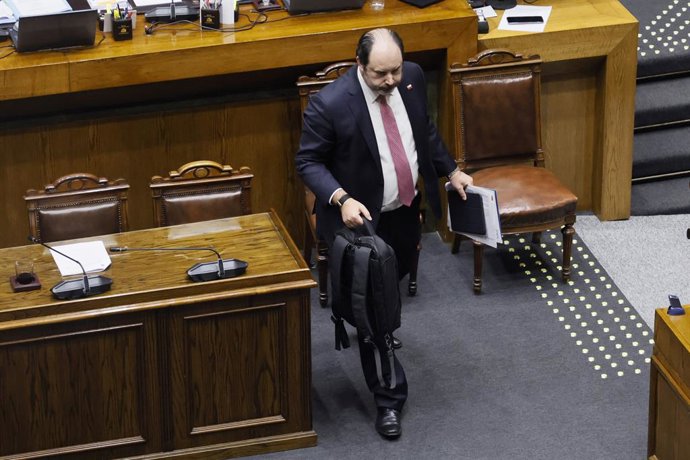 Valparaiso, 16 de junio 2026 El ministro de Trabajo Tomas Rau en la Sesion del Senado Sebastian Cisternas/Aton Chile