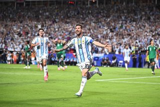 17 June 2026, US, Kansas City: Argentina's Lionel Messi reacts after scoring his side's second goal of the game during the 2026 FIFA World Cup Group J soccer match between Argentina and Algeria at Kansas City Stadium. Photo: Tom Weller/dpa - IMPORTANT NOT