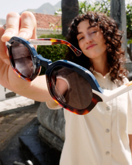 Manos Unidas Gafas de Realidad 1
