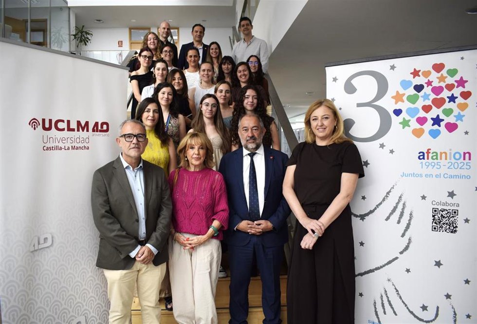 Firma de un convenio entre la UCLM y Afanion.