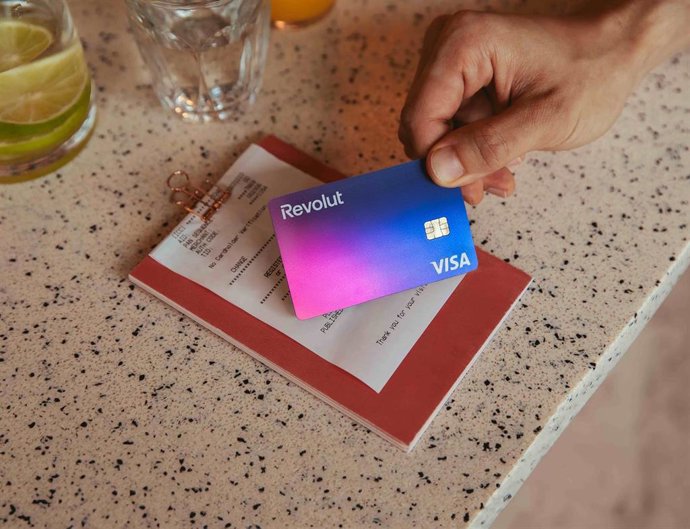 Archivo - Revolut obtiene la autorización del Banco Central de Emiratos Árabes Unidos para servicios de pago minorista.