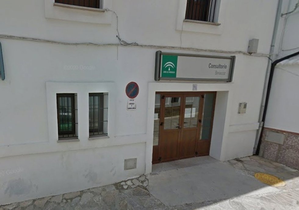 Consultorio de Benaocaz, en la Sierra de Cádiz