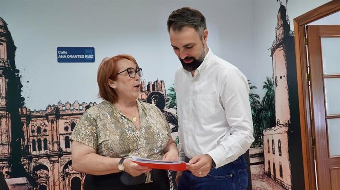 El portavoz municipal del PSOE, Mariano Ruiz, y la viceportavoz, Carmen Martín, en una imagen de archivo.