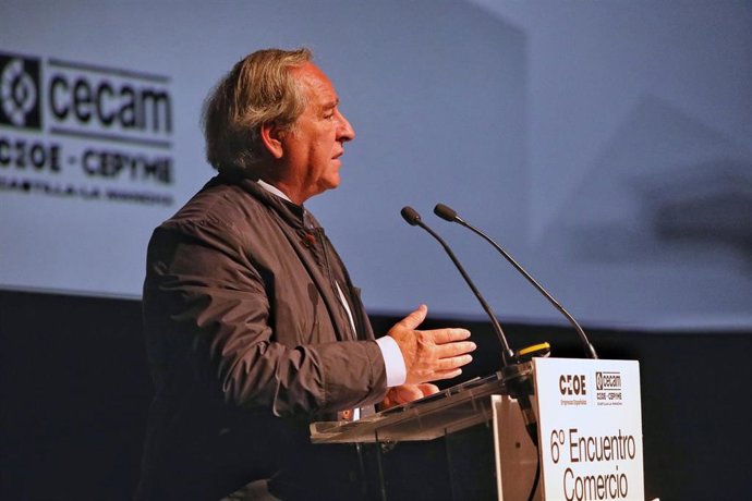 Archivo - El presidente de Cecam, Ángel Nicolás, durante el  VI Encuentro del Comercio de CEOE-C4, en el Auditorio El Greco, a 29 de abril de 2026, en Toledo, Castilla-La Mancha (España). El evento se realiza bajo el lema 'El comercio responde y el objeti
