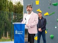 Bestard hizo uso exclusivo de tres coches oficiales sin permiso, una conducta "no apropiada" pero tampoco "indebida"