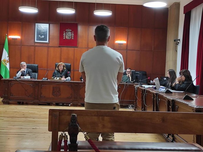 El acusado durante su declaración en el juicio