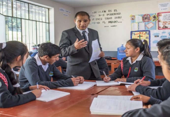 Perú.- Gobierno transfiere más de S/ 20 millones a gobiernos regionales para plazas docentes