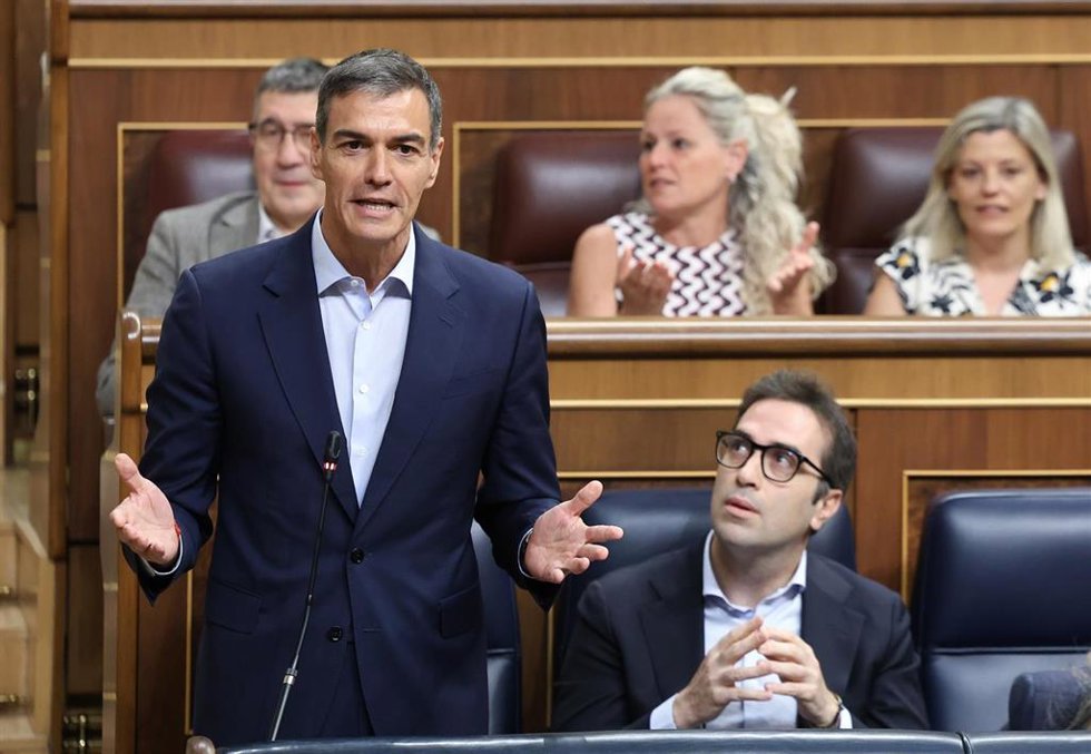 El presidente del Gobierno, Pedro Sánchez, interviene durante una sesión de control al Gobierno