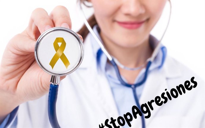 Archivo - Arxiu - Cartell de Stop agressions a metges