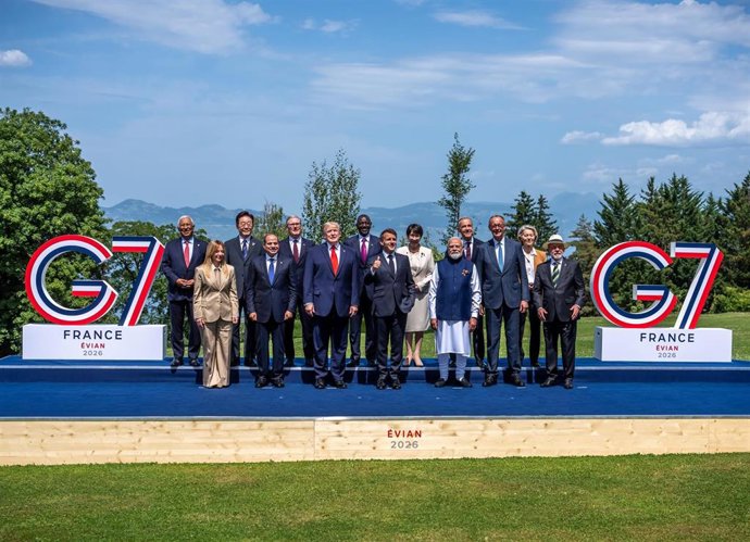 16 June 2026, France, Evian: (L-R) President of the European Council Antonio Costa, Italian Prime Minister Giorgia Meloni, South Korean President Lee Jae Myung, Egyptian President Abdel-Fattah El-Sisi, UK Prime Minister Keir Starmer, US President Donald T