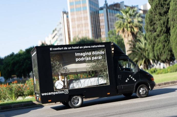Wecamp introduce el concepto 'glamping' móvil en el centro de Madrid y Barcelona