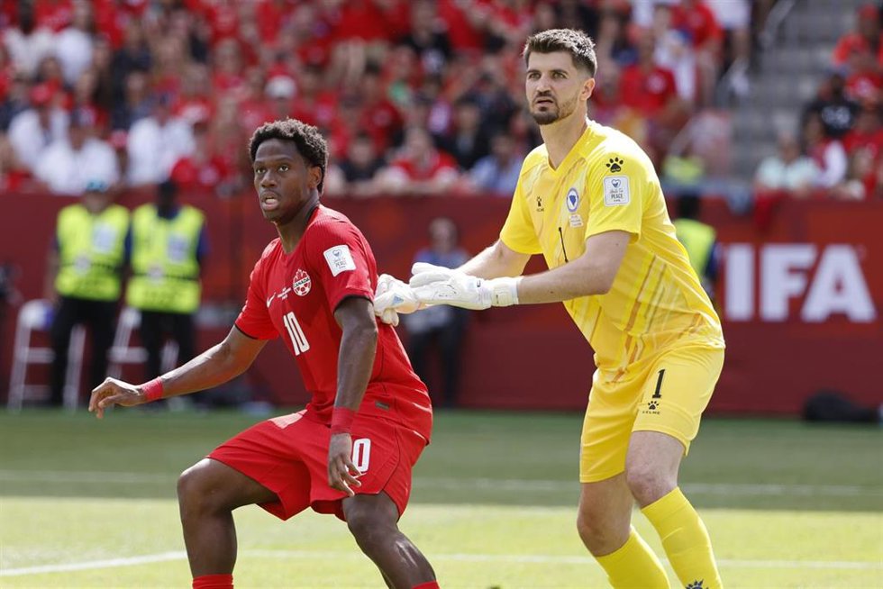 Jonathan David de Canadá durante el partido del Grupo B del Mundial 2026 entre Canadá y Bosnia y Herzegovina, disputado el 12 de junio de 2026 en el Toronto Stadium (Canadá)