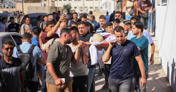 Aumentan a más de mil palestinos muertos por ataques de Israel contra Gaza desde el alto el fuego